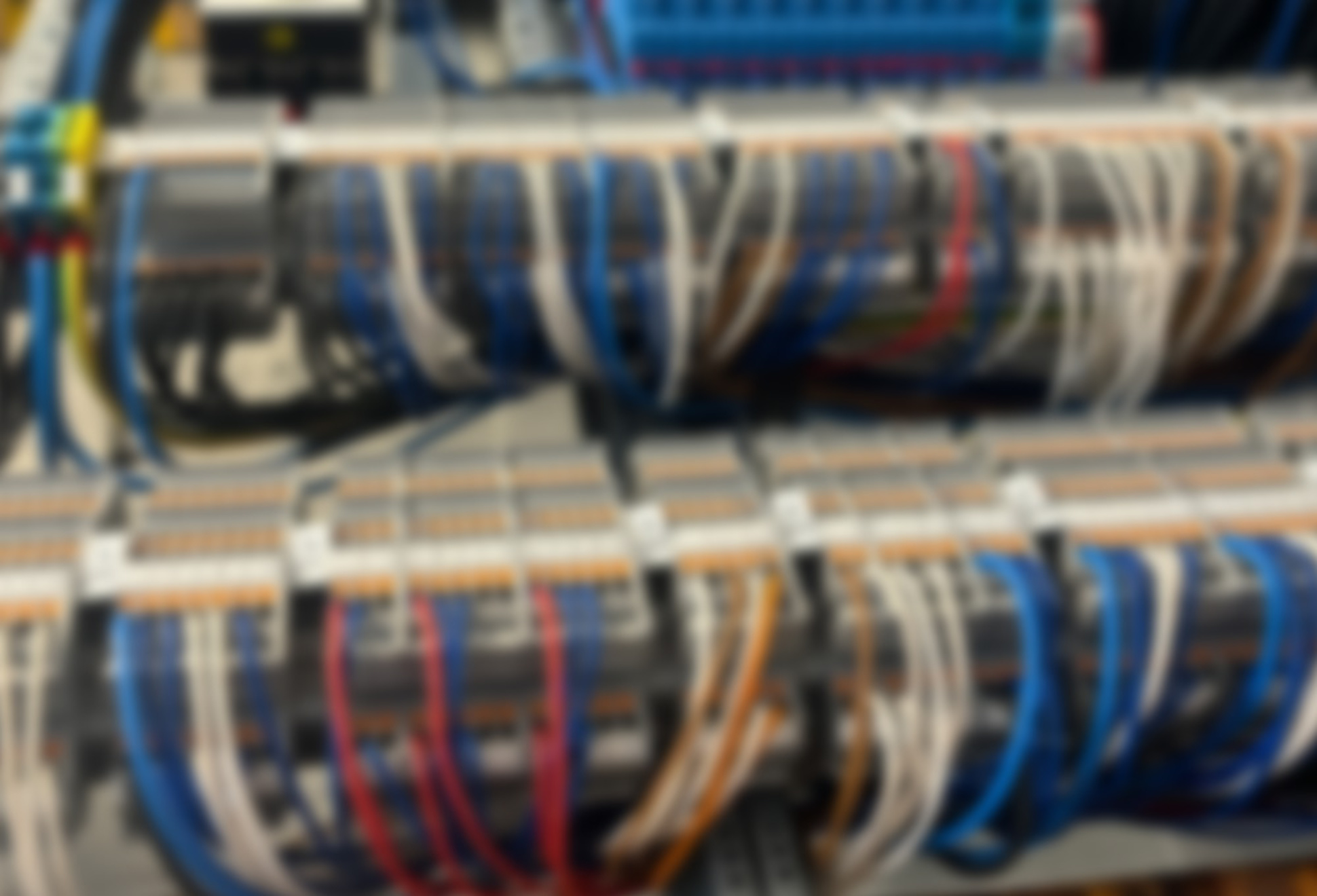 Schalt­anlagen­bau bei Glogix Engineers GmbH in Bovenden